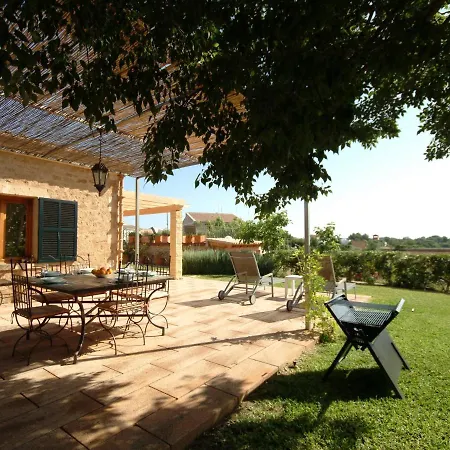 Villa Barcares Petit, Piscina, Jardines Junto A Playa En Alcudia (Mallorca)
